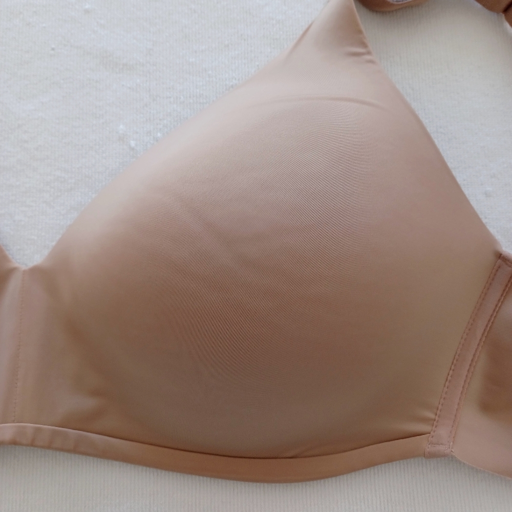 Soma Vanishing Wireless Bra, Size 38D - Picture 5 of 13